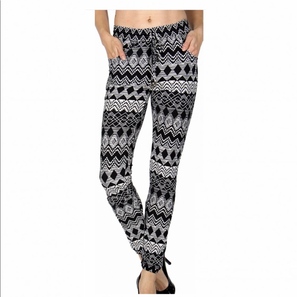 Super soft geometric print joggers